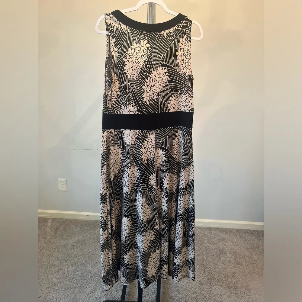 Perceptions New York casual Plus Size 16 Dress sleeveless black and white - Picture 4 of 4